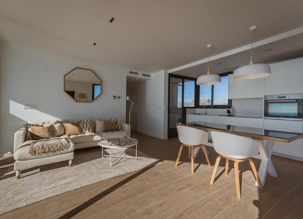 Modern Sea Front Jacuzzi Blue Sky Appartement Alicante Buitenkant foto